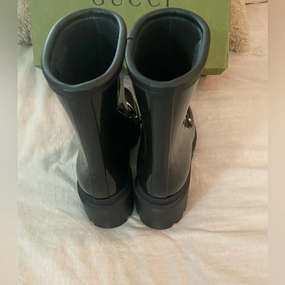 🌟 Host Pick 🌟 Gucci Patent Leather Rain Boots - Picture 2 of 14